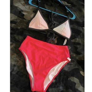 Victoria’s Secret bikini set